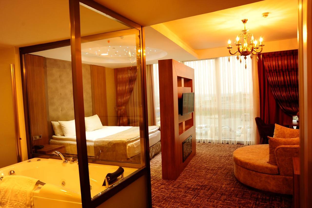 Bendis Hotel Halic Esterno foto