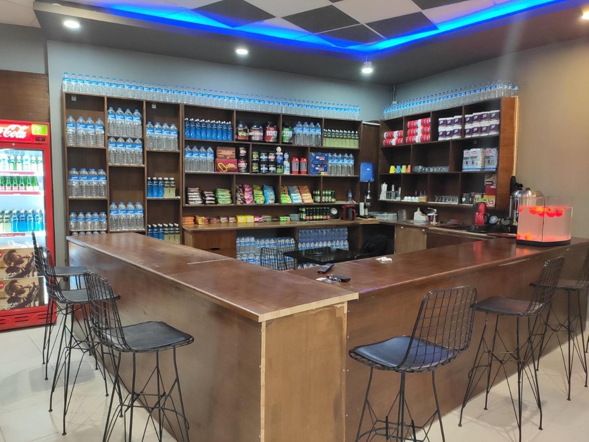 Bendis Hotel Halic Esterno foto